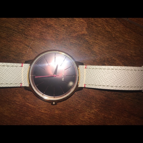 Nixon woman’s watch - Picture 6 of 7